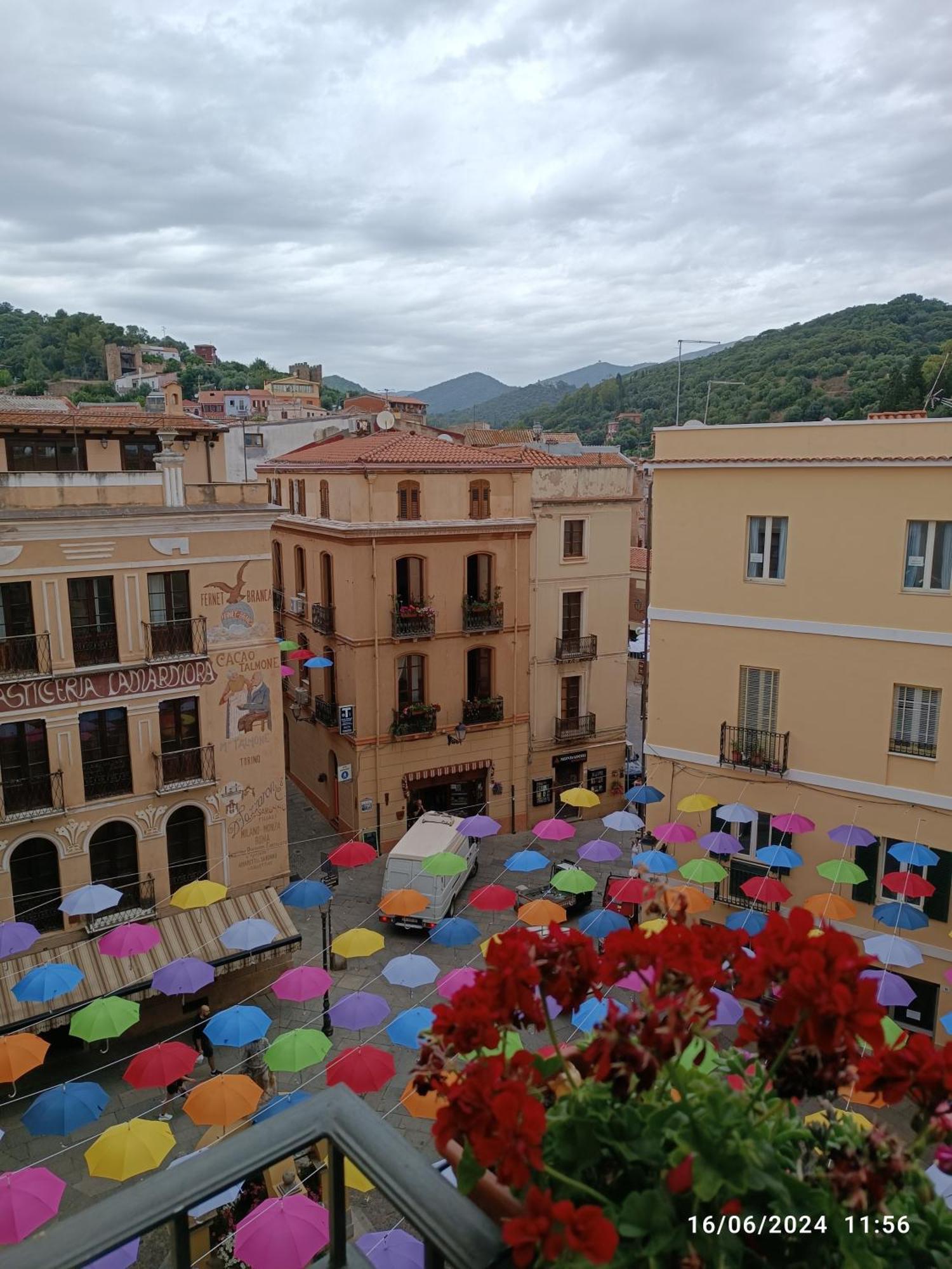 Vico Nobilioni Hotel Iglesias Luaran gambar